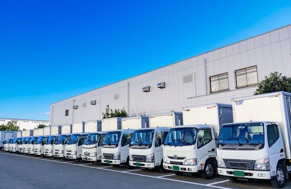 三重県内で商用車やトラックのカスタムも | カーコーティングで愛車に輝きを・三重のGlanz Auto